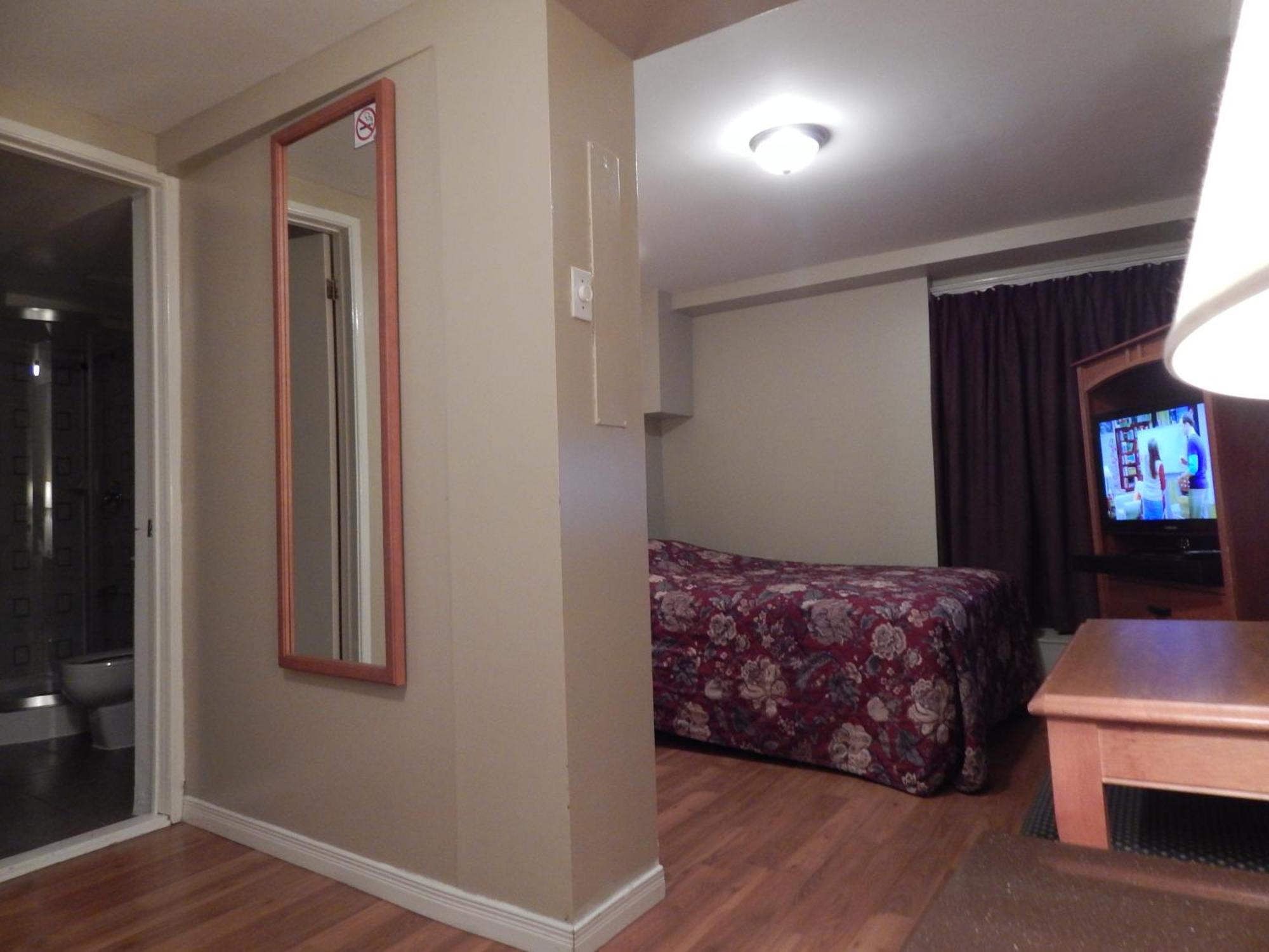 Nox Hostel Toronto Ngoại thất bức ảnh